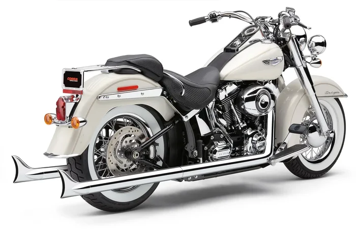 COBRA - 6989 - BAD HOMBRE TRUE DUAL FISHTAILS CHROME SOFTAIL 12-17