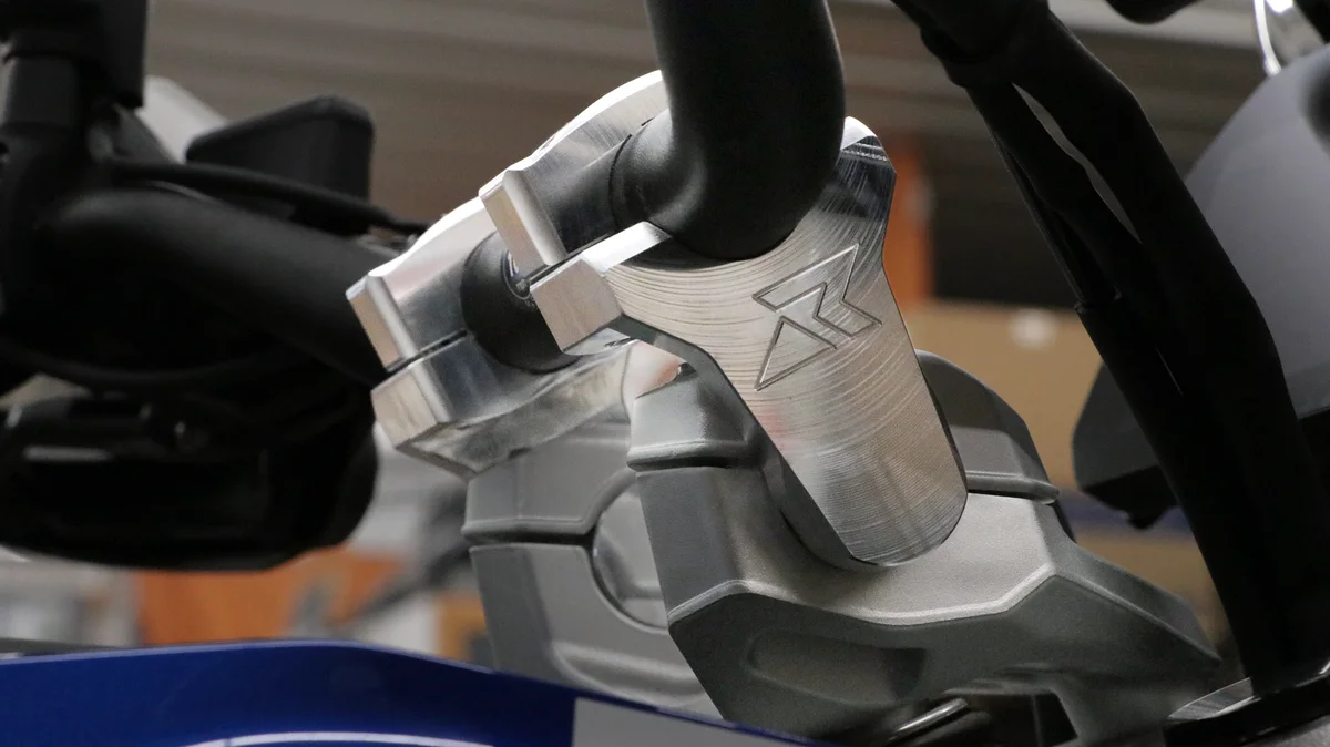 ROX - 1R-P13GS - 2.4" Pivoting Bar Riser