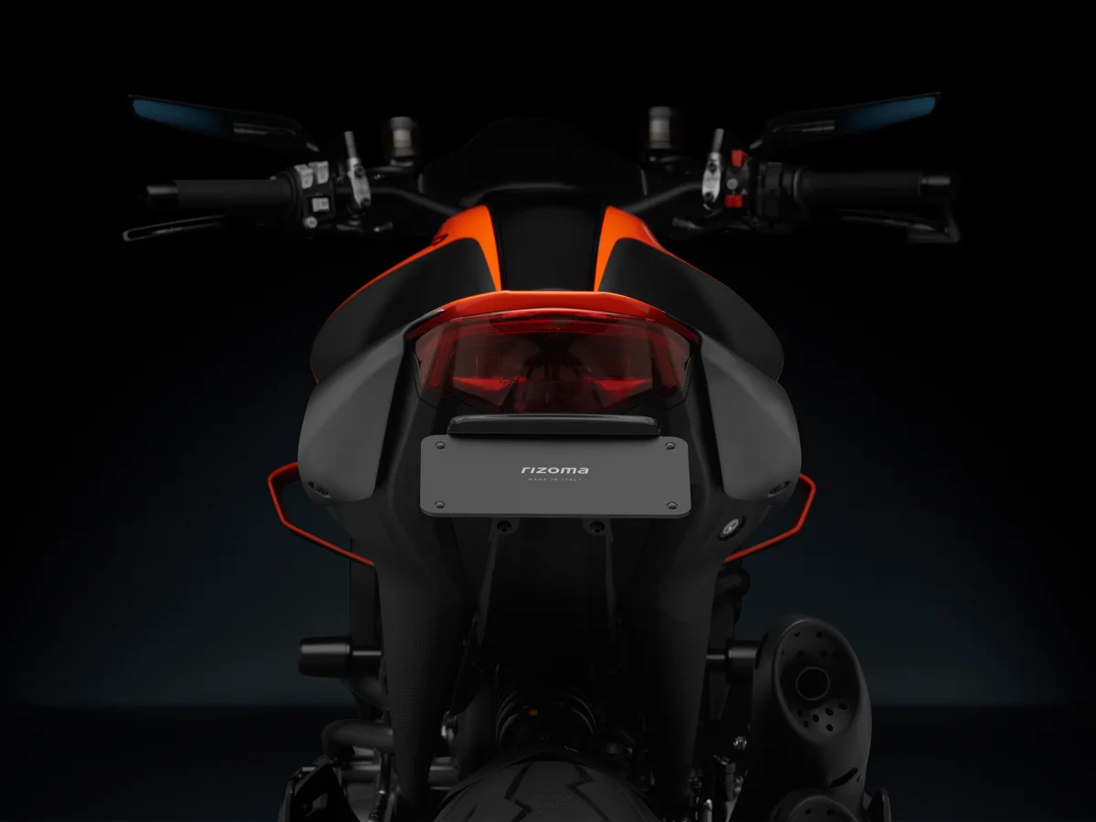 RIZOMA - PTU012B - Flat-Out Fender Eliminator