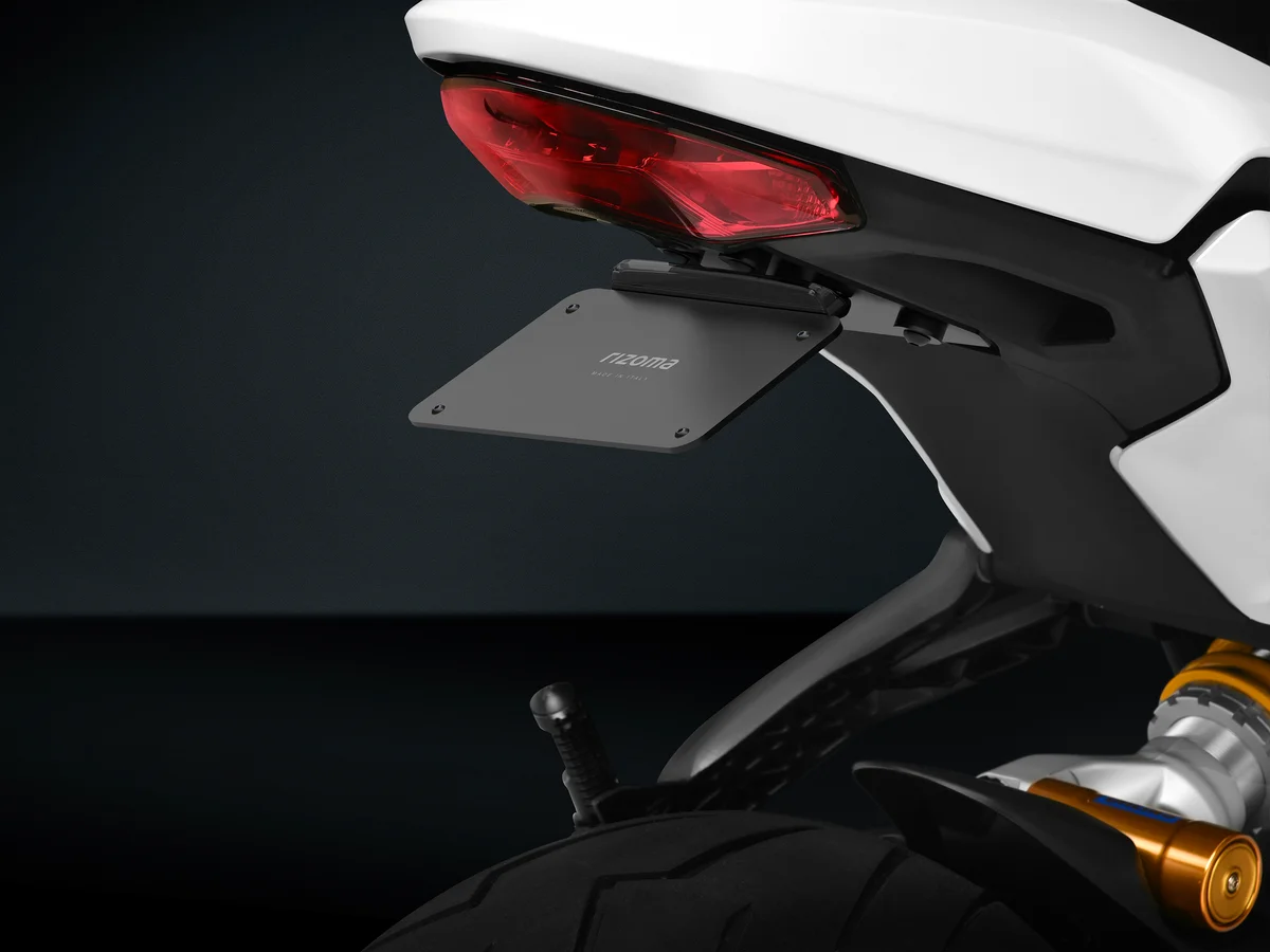 RIZOMA - PTU013B - Flat-Out Fender Eliminator