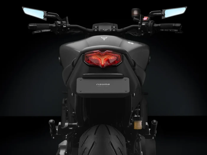 RIZOMA - PTU033B - Flat-Out Fender Eliminator