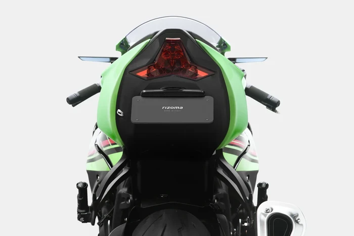 RIZOMA - PTU052B - Flat-Out Fender Eliminator