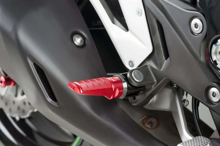 PUIG 6301R Hi-Tech Footpegs - Durable Foot Controls for Motorcycles & ATVs