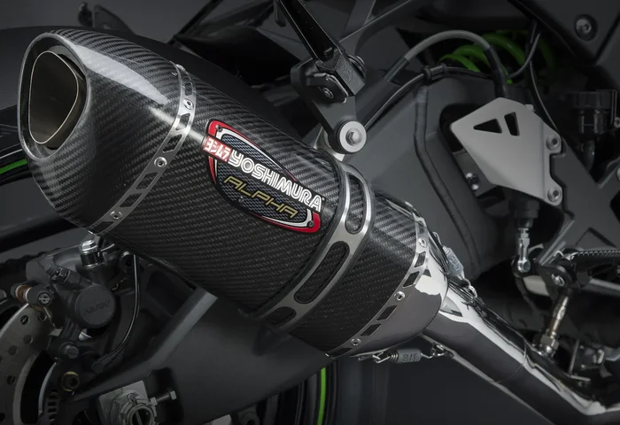 YOSHIMURA - 141824M220 - Alpha Slip-On Exhaust