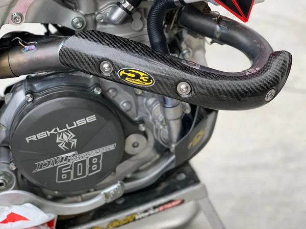 P3 - 205074 - Carbon Fiber Header Heat Shield