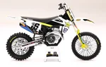 NEW-RAY 58243 Race Dirt Bike Replica - High-Quality Off-Road Replica for Enthusiasts