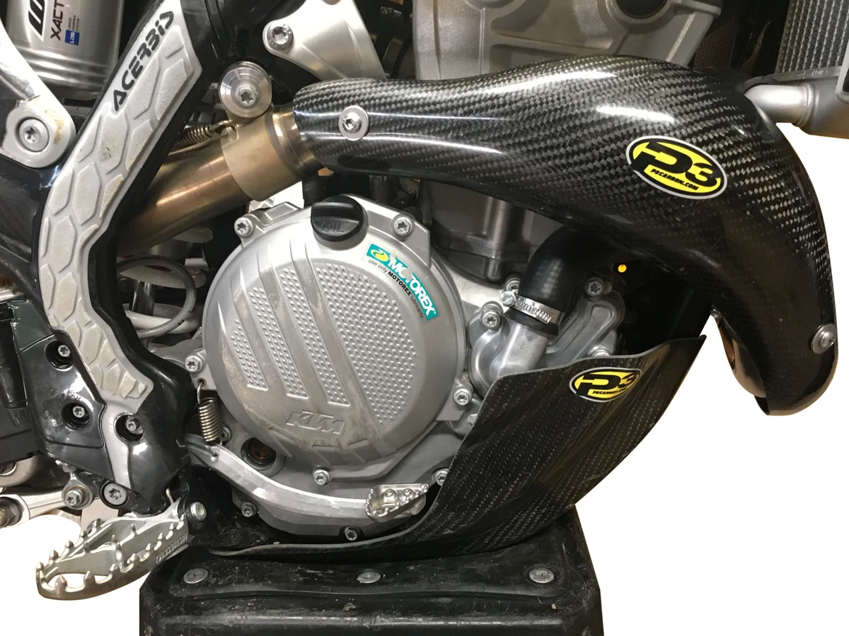 P3 - 201101 - Carbon Fiber Header Heat Shield