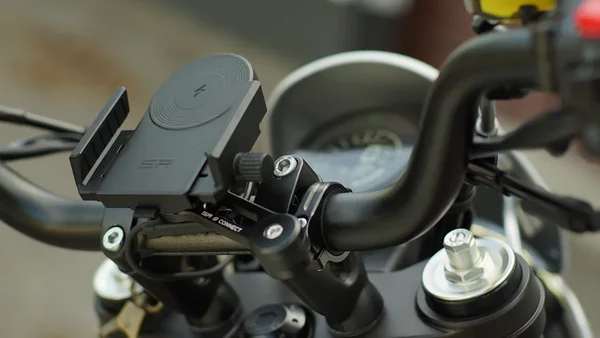 SP CONNECT - 52812 - Phone Case Charging Clamp SPC+